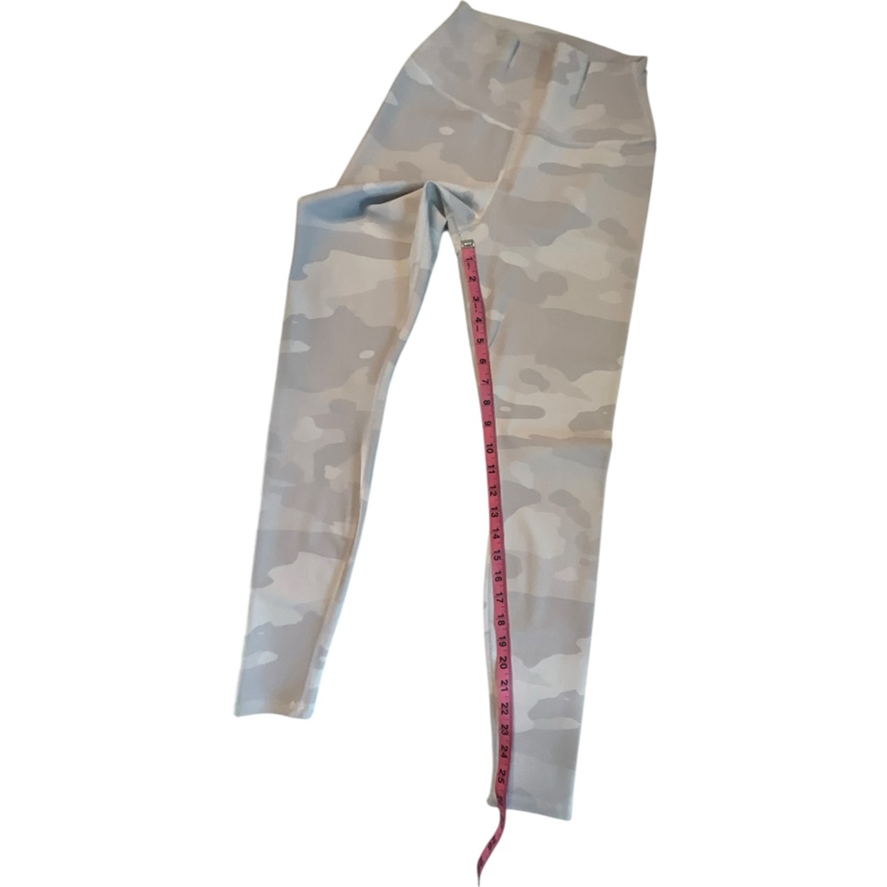 NWOT‎ ALO Yoga High-Waist Camo Vapor Leggings 7/8 Size Small - Picture 13 of 13